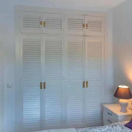 Lovely Townhouse, Swimming Pool