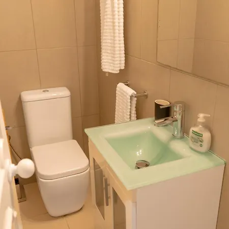 Lovely Townhouse, Swimming Pool Hébergement de vacances *