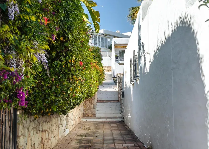 Lovely Townhouse, Swimming Pool * Marbella