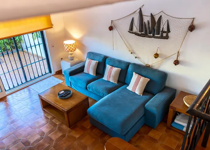 Lovely Townhouse, Swimming Pool Tatil Evi Marbella