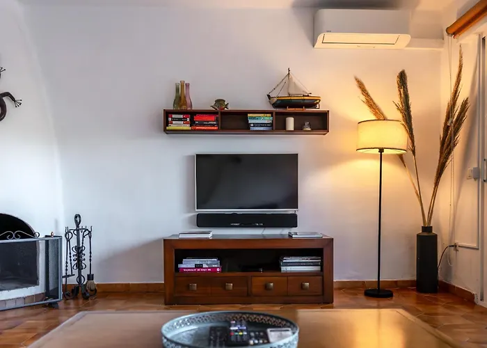 Lovely Townhouse, Swimming Pool Tatil Evi